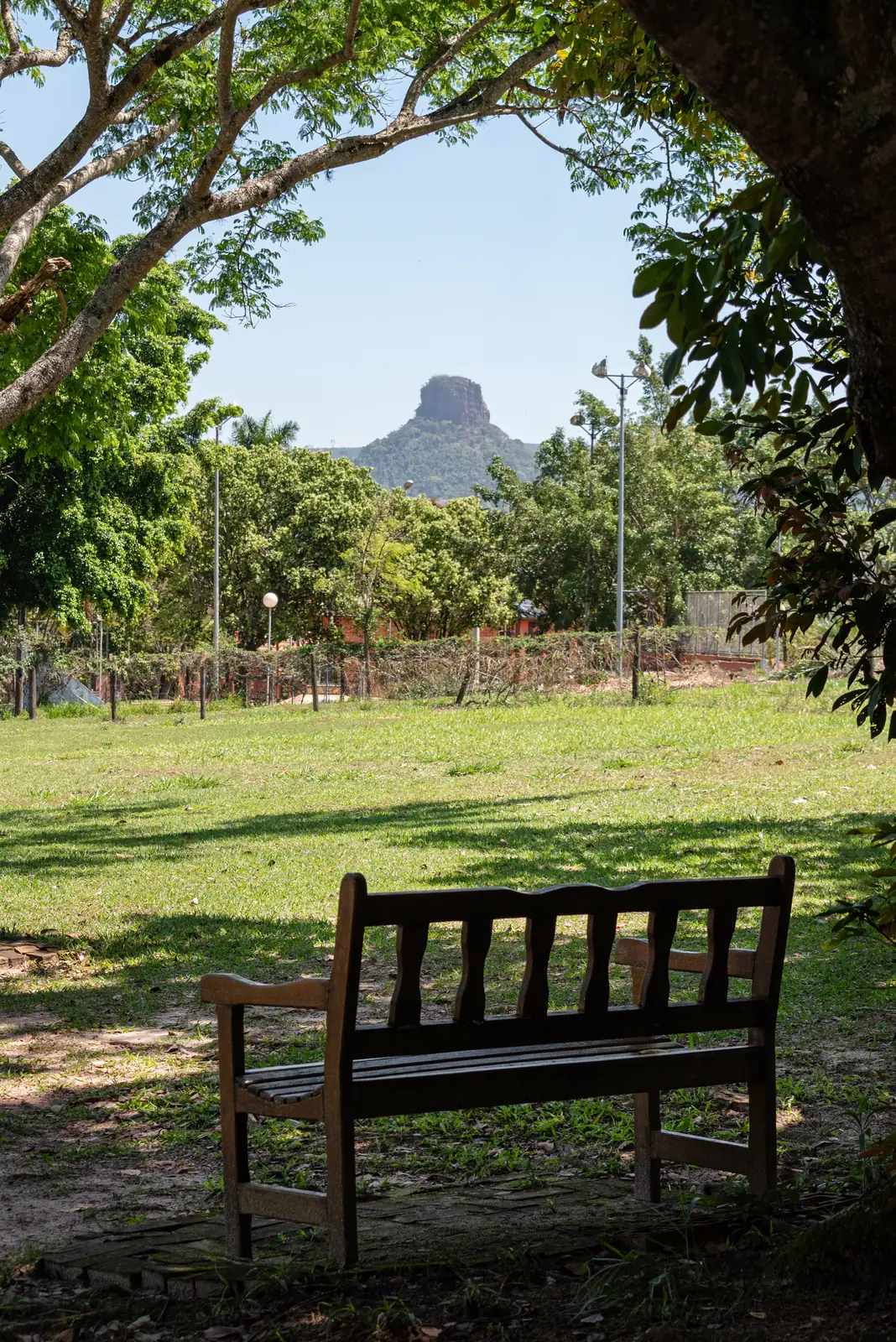 Pedra do Cuscuzeiro vista do jardim do hotel